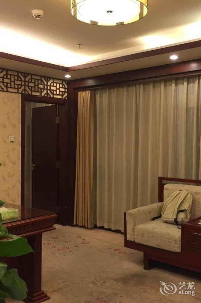 Desheng Hotel Пекин Экстерьер фото